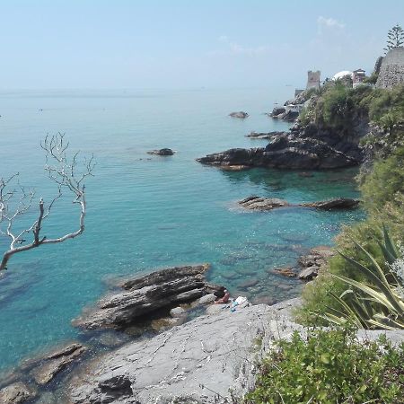Apartament Un Tuffo In Mare Genua Zewnętrze zdjęcie