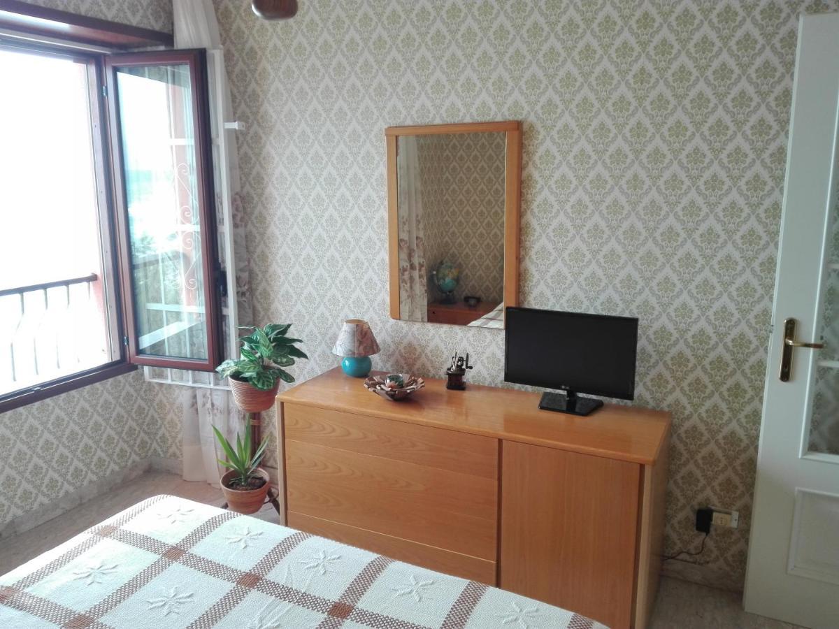 Apartament Un Tuffo In Mare Genua Zewnętrze zdjęcie