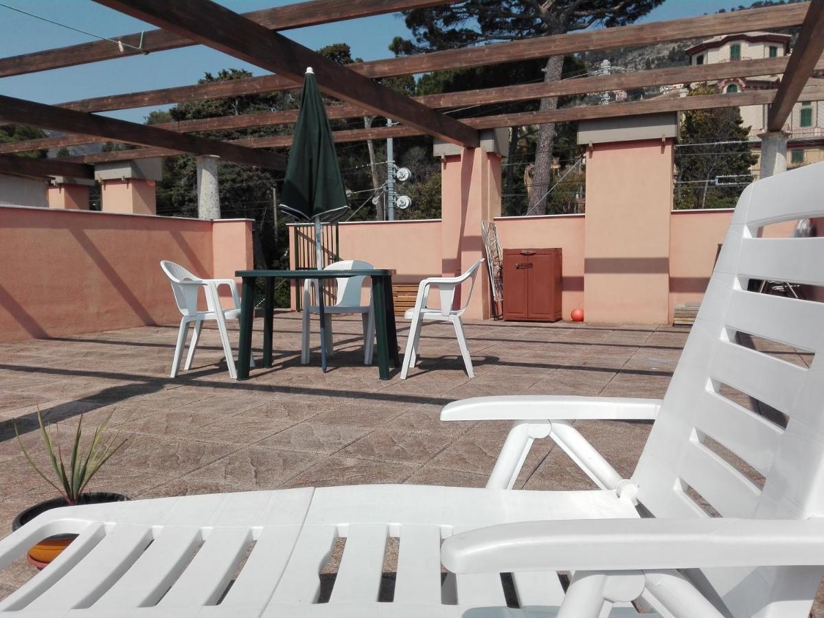 Apartament Un Tuffo In Mare Genua Zewnętrze zdjęcie